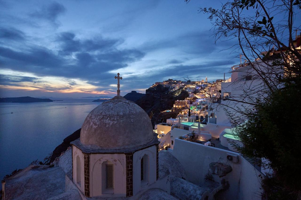 Amphitheater Cave Houses Fira  Eksteriør bilde