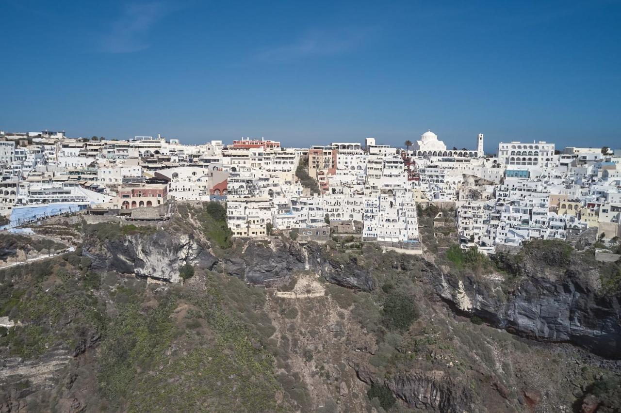 Amphitheater Cave Houses Fira  Eksteriør bilde